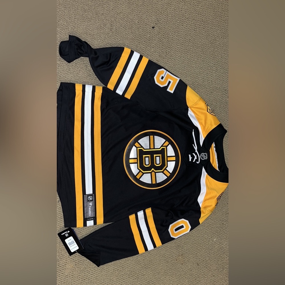 Personalized Bruins Jersey With Name Soucy And Number 05 On It Brand New